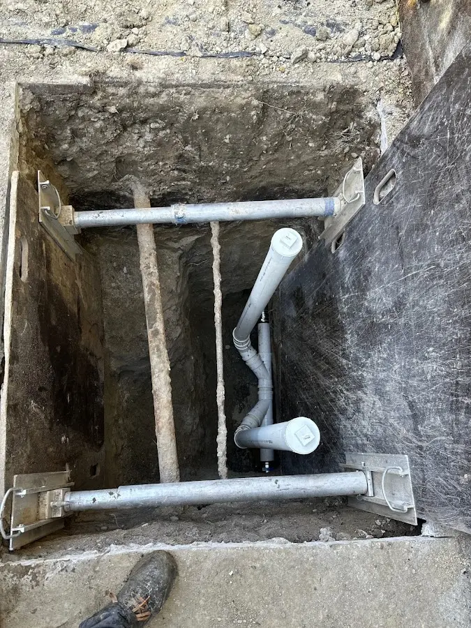 Experienced plumber completing Drain Cleaning work in Henderson